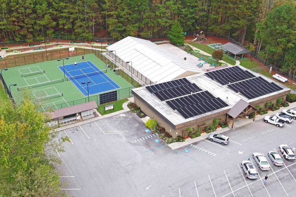 Hot-Tub 6 Seater, Fire-Pit, Master King Bed, Wineries, Pickleball, Resort Amenities Ellijay Extérieur photo