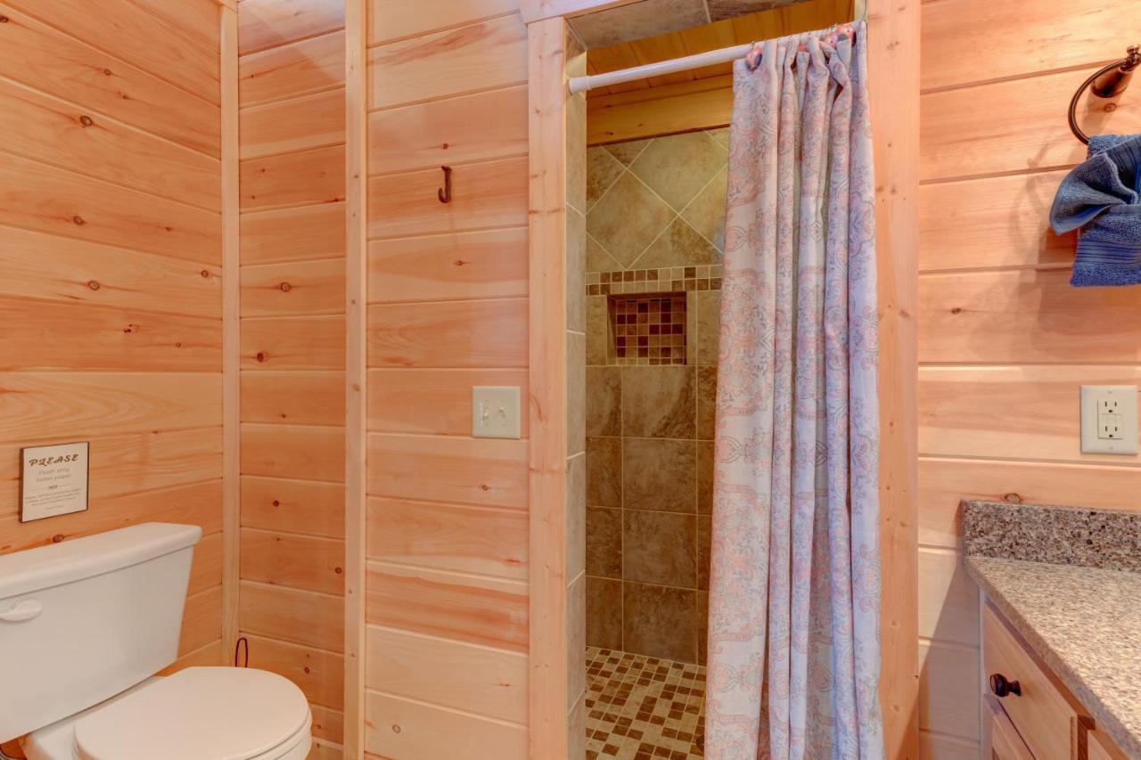 Hot-Tub 6 Seater, Fire-Pit, Master King Bed, Wineries, Pickleball, Resort Amenities Ellijay Extérieur photo